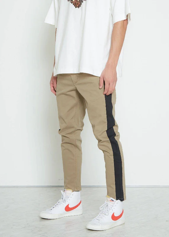 Designer jogger pants for upscale street style -Konus Men's Cropped Chino Pants