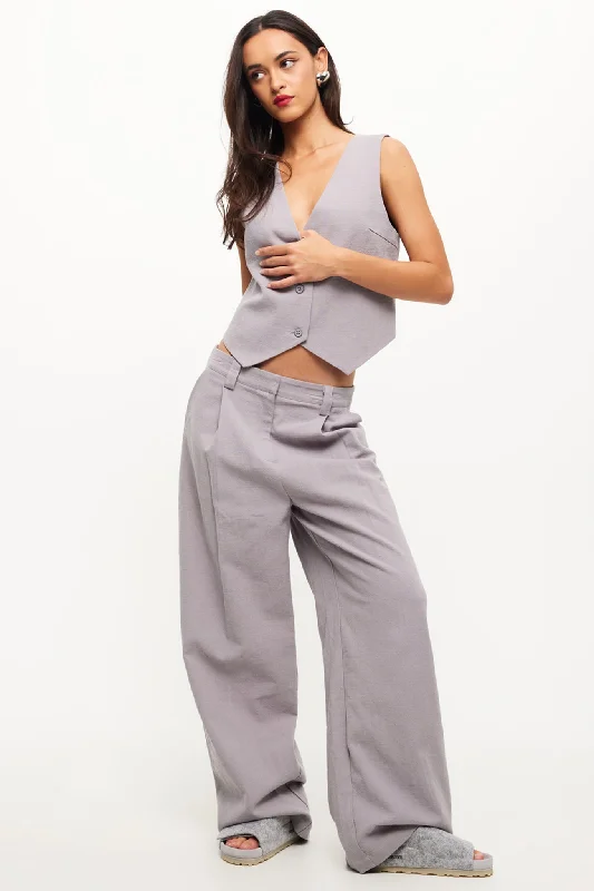 Stylish flare pants for retro party looks -LIONESS Je Suis Pant Rhode