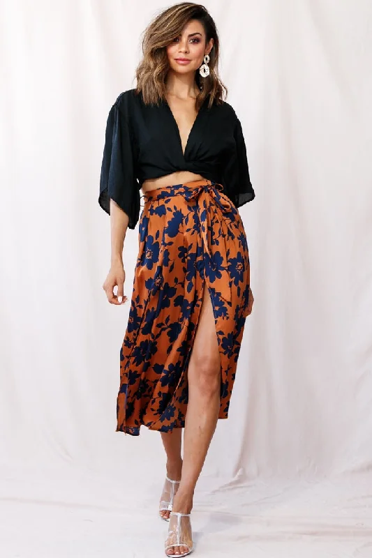 Cozy sweatpants pants for lazy Sunday mornings -Danika Front Split Midi Culotte Pants Copper/Navy