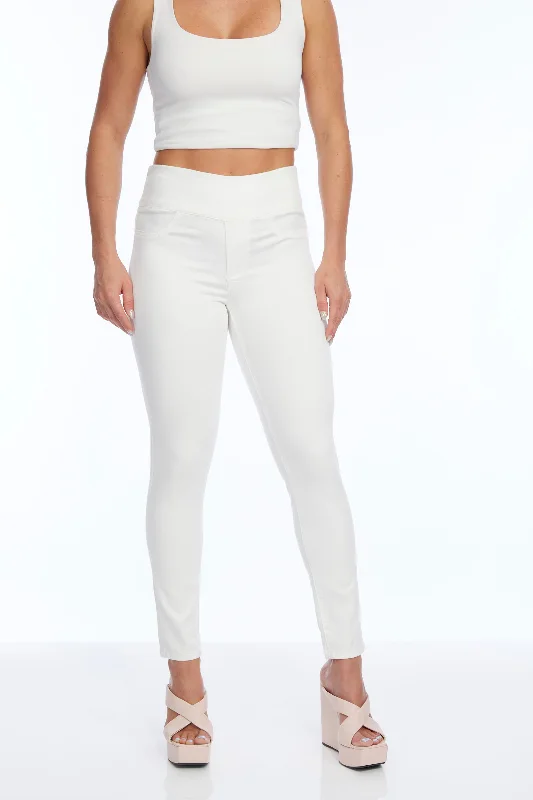 Weather-resistant pants for unpredictable climate needs -Women's Stretchy White Skinny Jeans LIOR | Jane