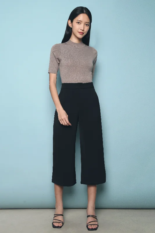 Relaxed chino pants for casual Friday offices -Lesley Tailored Culottes Black