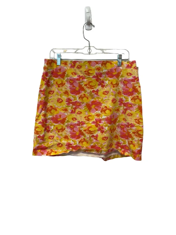 Flowy skirts for relaxed vacation wear -Pink & Yellow Skirt Mini & Short Old Navy, Size L