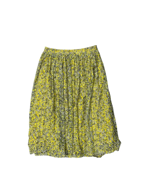 Bold skirts with vibrant tropical prints -Yellow Skirt Midi Who What Wear, Size 6